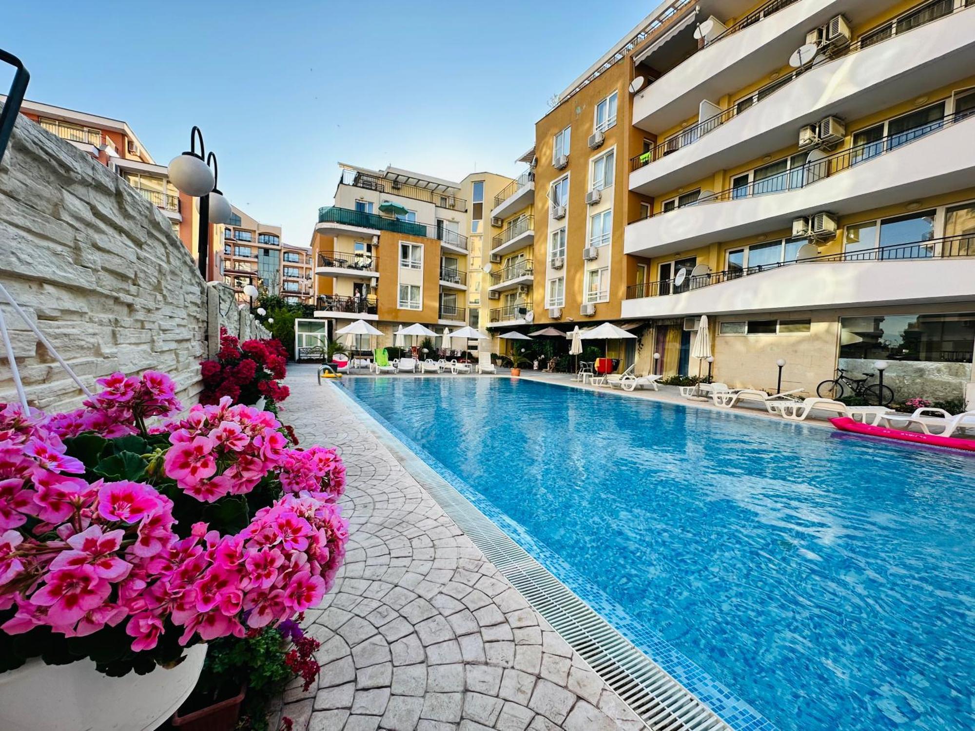 Blue Marine - Daneli Apartment Sunny Beach Esterno foto